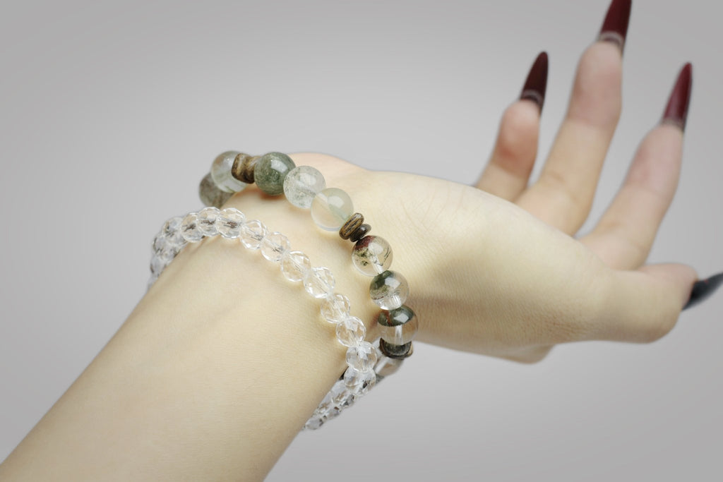 8mm Green Phantom Quartz & Agarwood Bracelet - Wealth & Spiritual Grounding - wellspringcollectives
